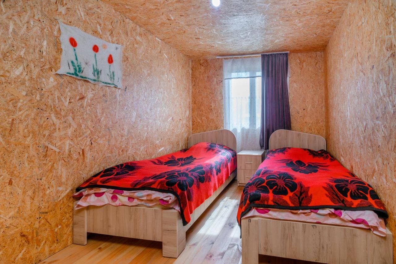 Guesthouse Elisabeth Omalo 外观 照片